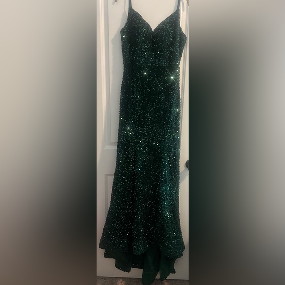 Dresses & Skirts - Velvet Spaghetti Straps V Neck Sequin Evening Gown Sparkly Prom Dress size 10_12